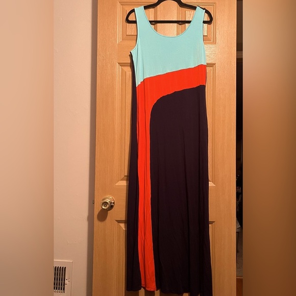 Colorblock Maxi Dress - Picture 1 of 12